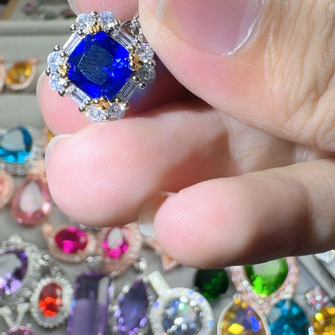 托帕石耳饰银S925镶嵌