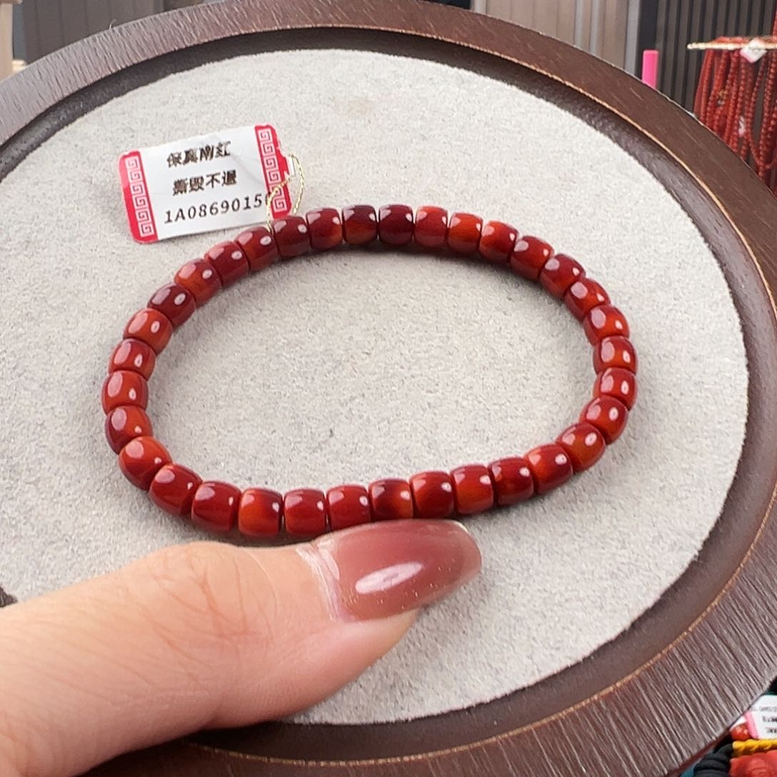 南红玛瑙手串未镶嵌