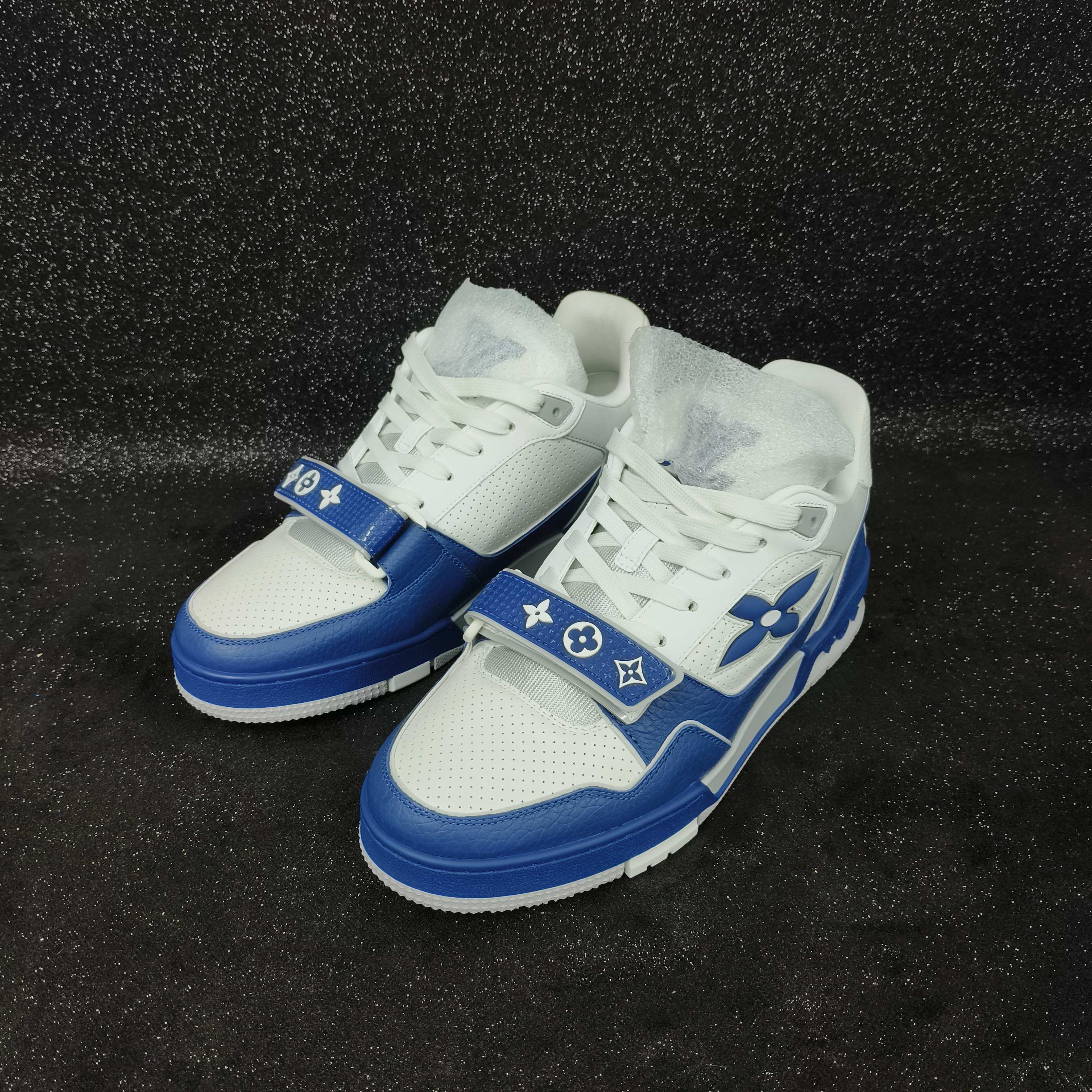 未使用 LouisVuitton/路易威登 40.5码/25新款白蓝魔术贴潮鞋