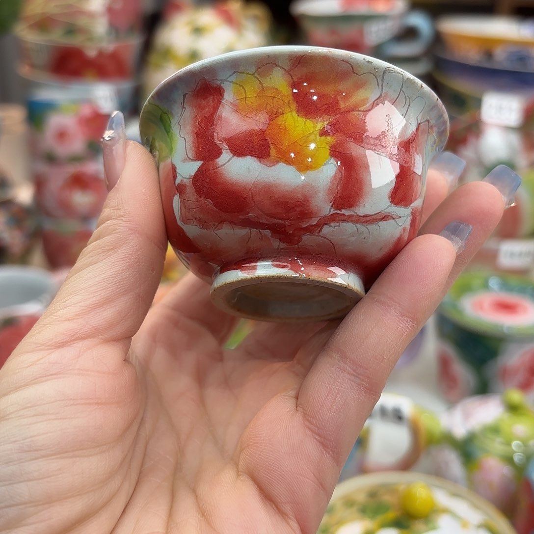 瓷片我不敢看电视我在床