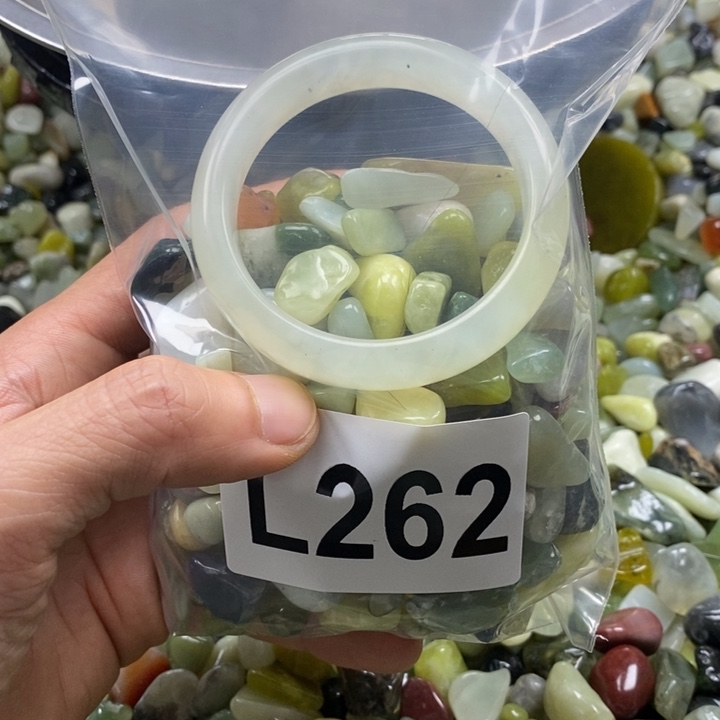 蛇纹石玉鱼缸石未镶嵌