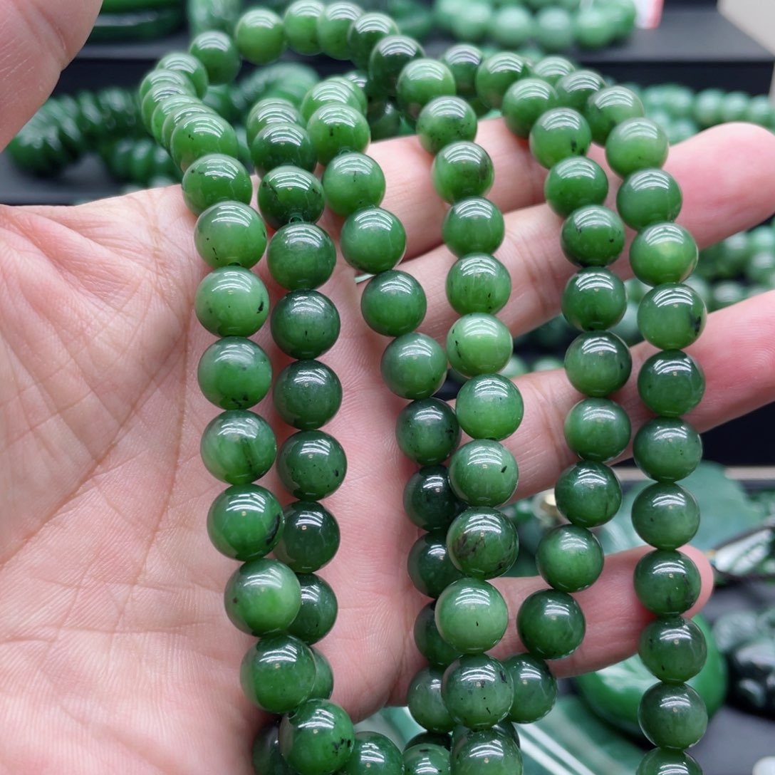 和田玉（碧玉）未镶嵌手链