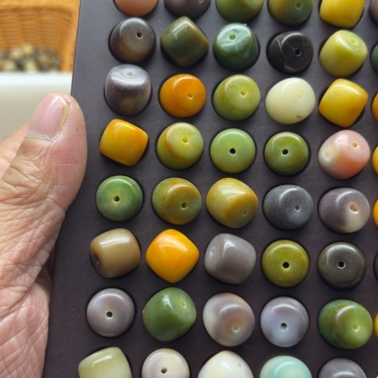 吊坠白玉菩提瑕疵12-11多宝直切50颗