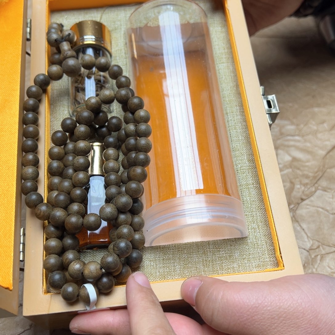 大叶紫檀（黑酸枝木类）