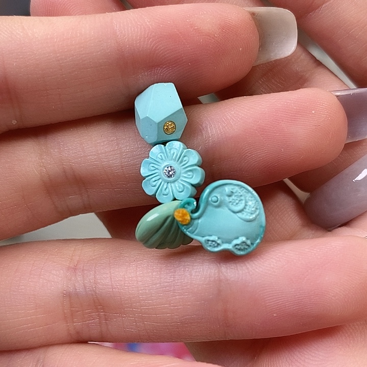 绿松石未镶嵌珠宝奇石