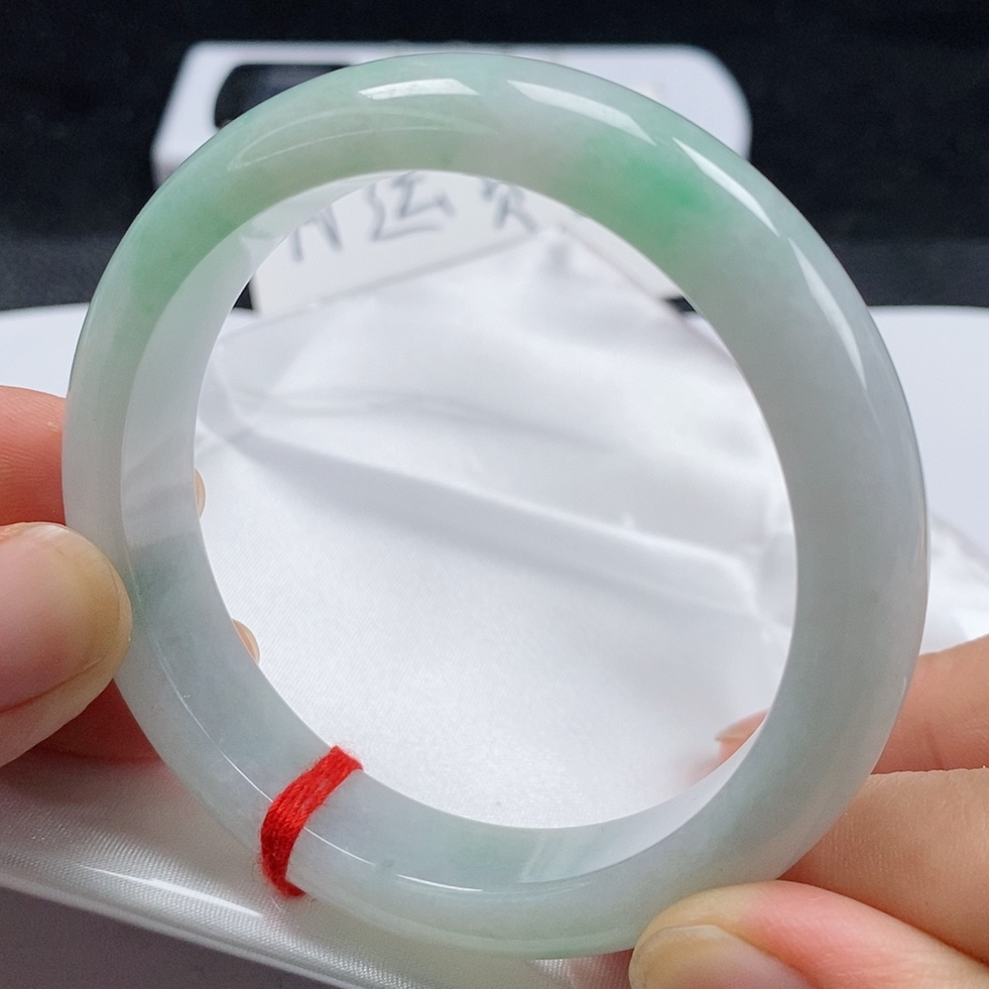 【闪购商品】翡翠手镯未镶嵌306号