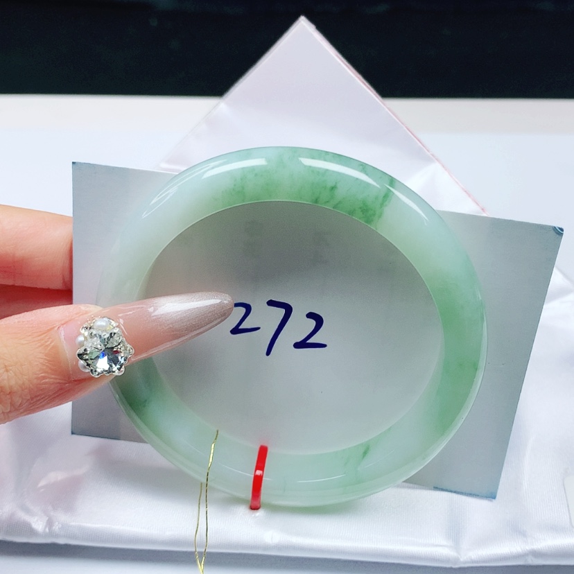 【闪购商品】翡翠未镶嵌手镯57.3圈