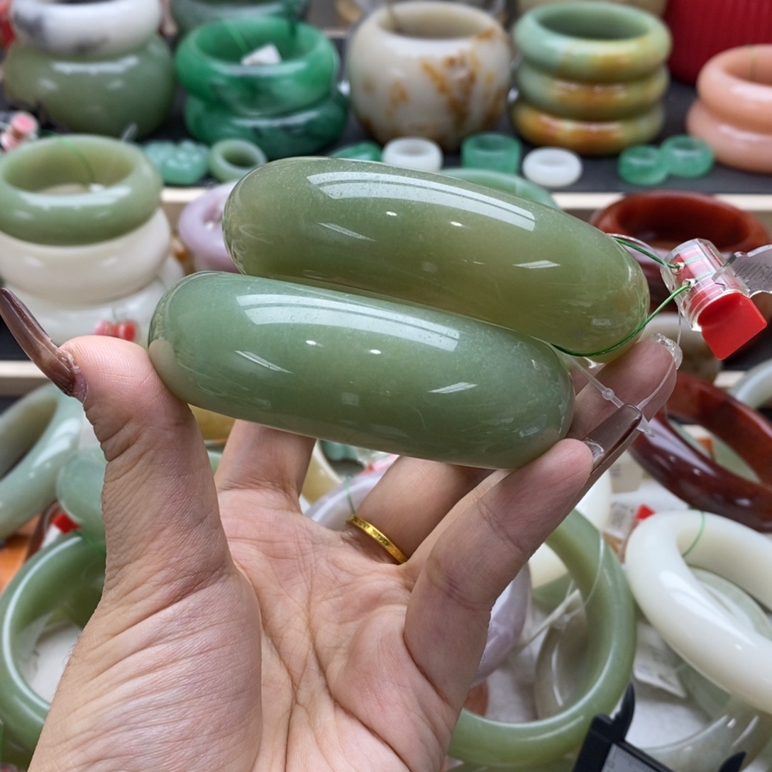 石英质玉未镶嵌手链