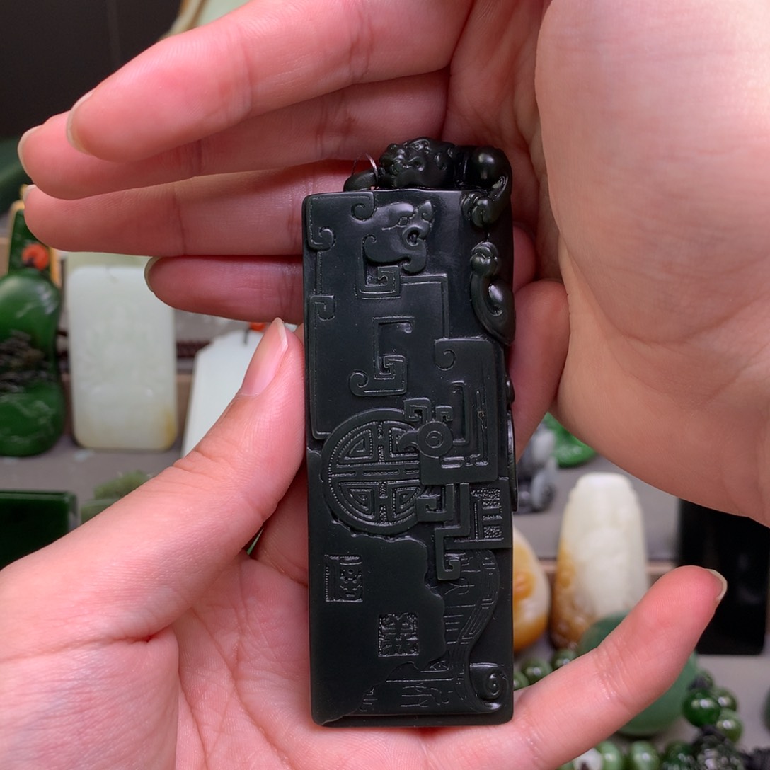 和田玉挂件未镶嵌