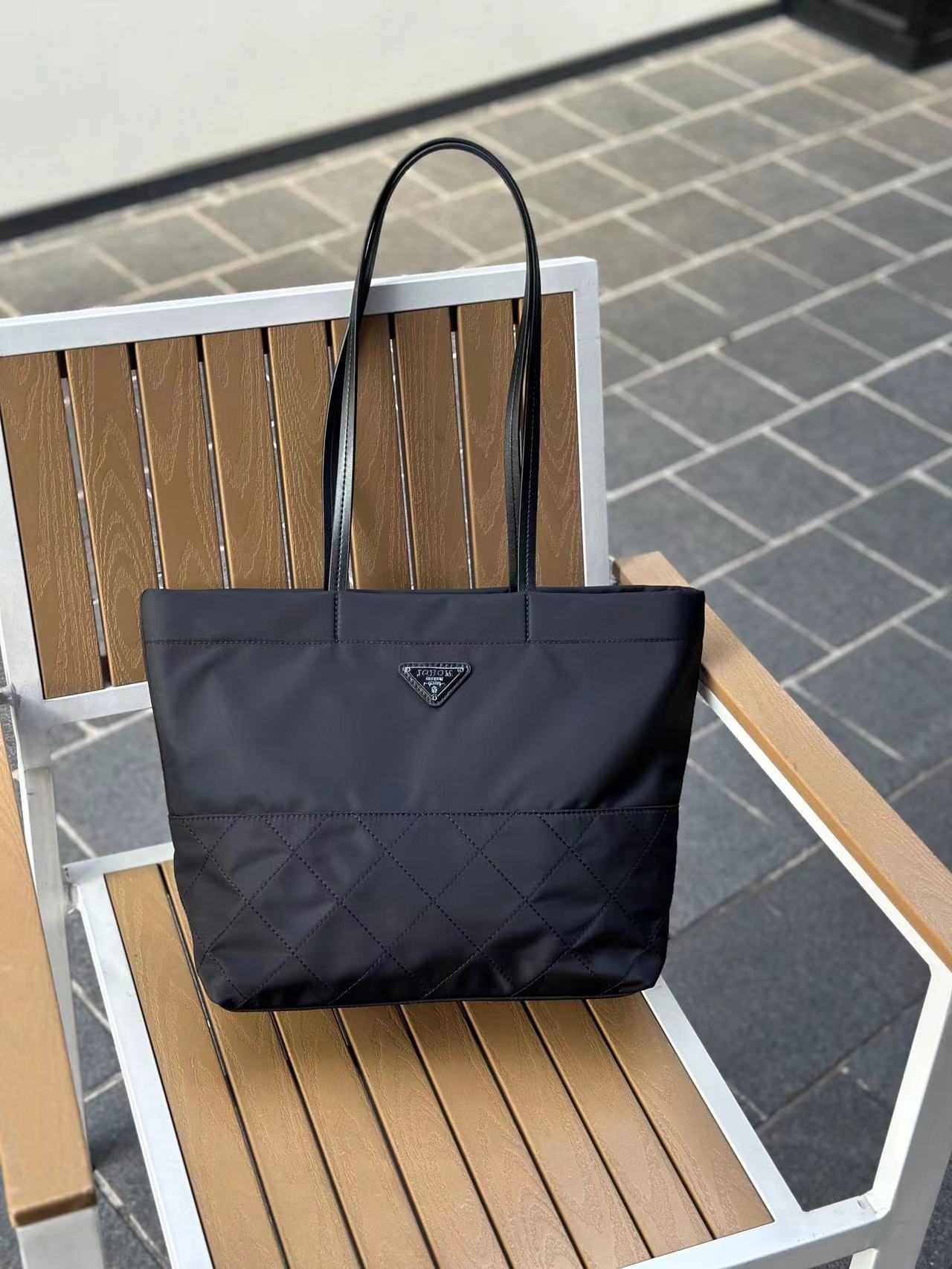 新款经典时尚单肩托特包666（大）