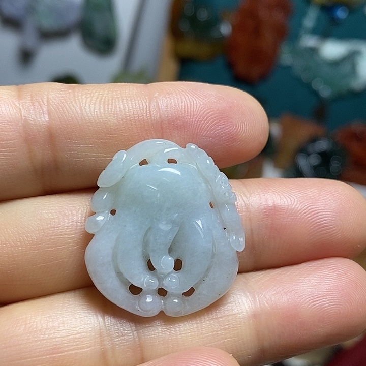 吊坠(赠链)未镶嵌翡翠