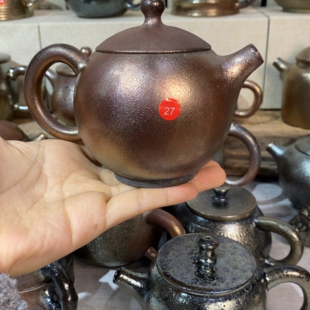 云南建水紫陶柴烧特价壶