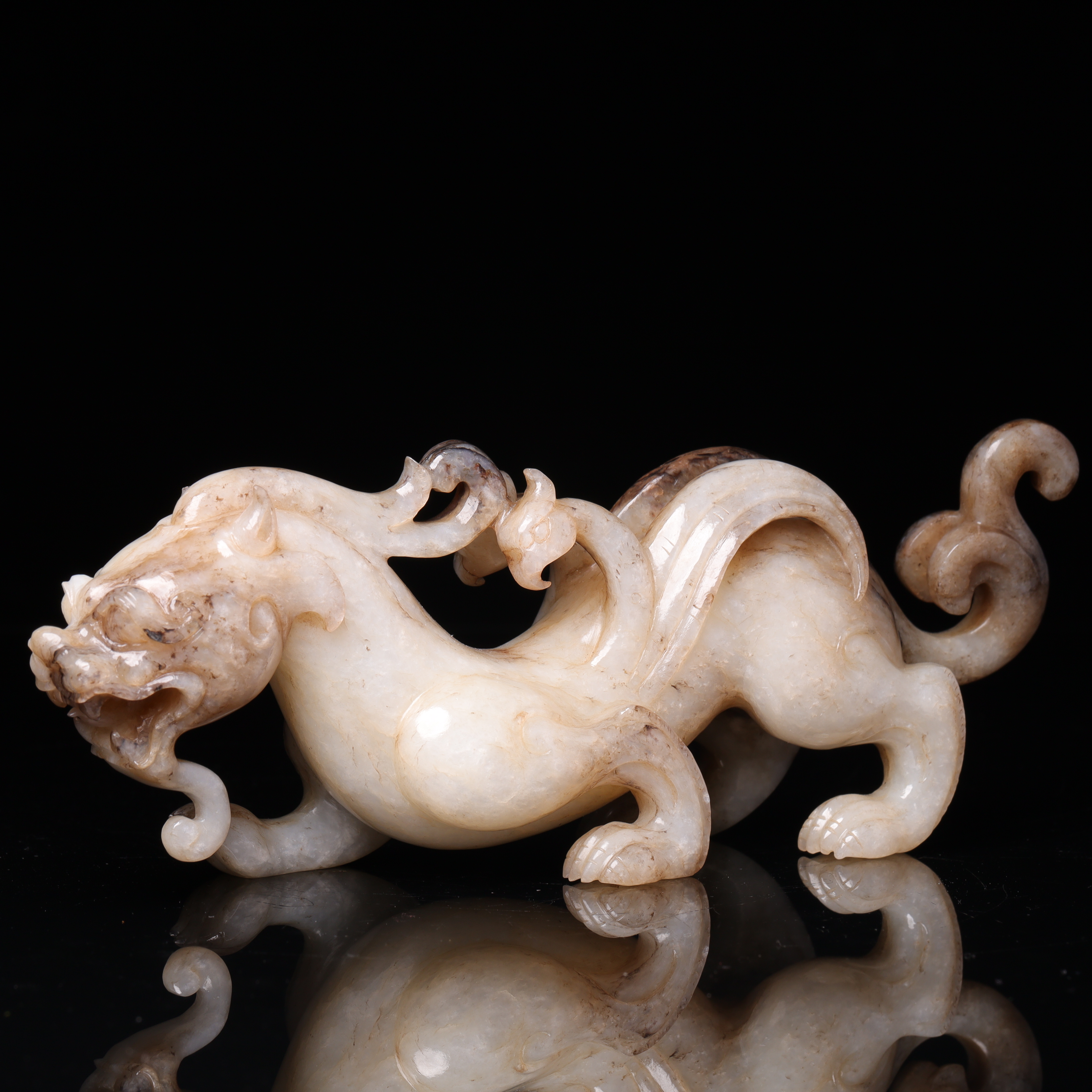 明代和田玉瑞兽摆件-NX