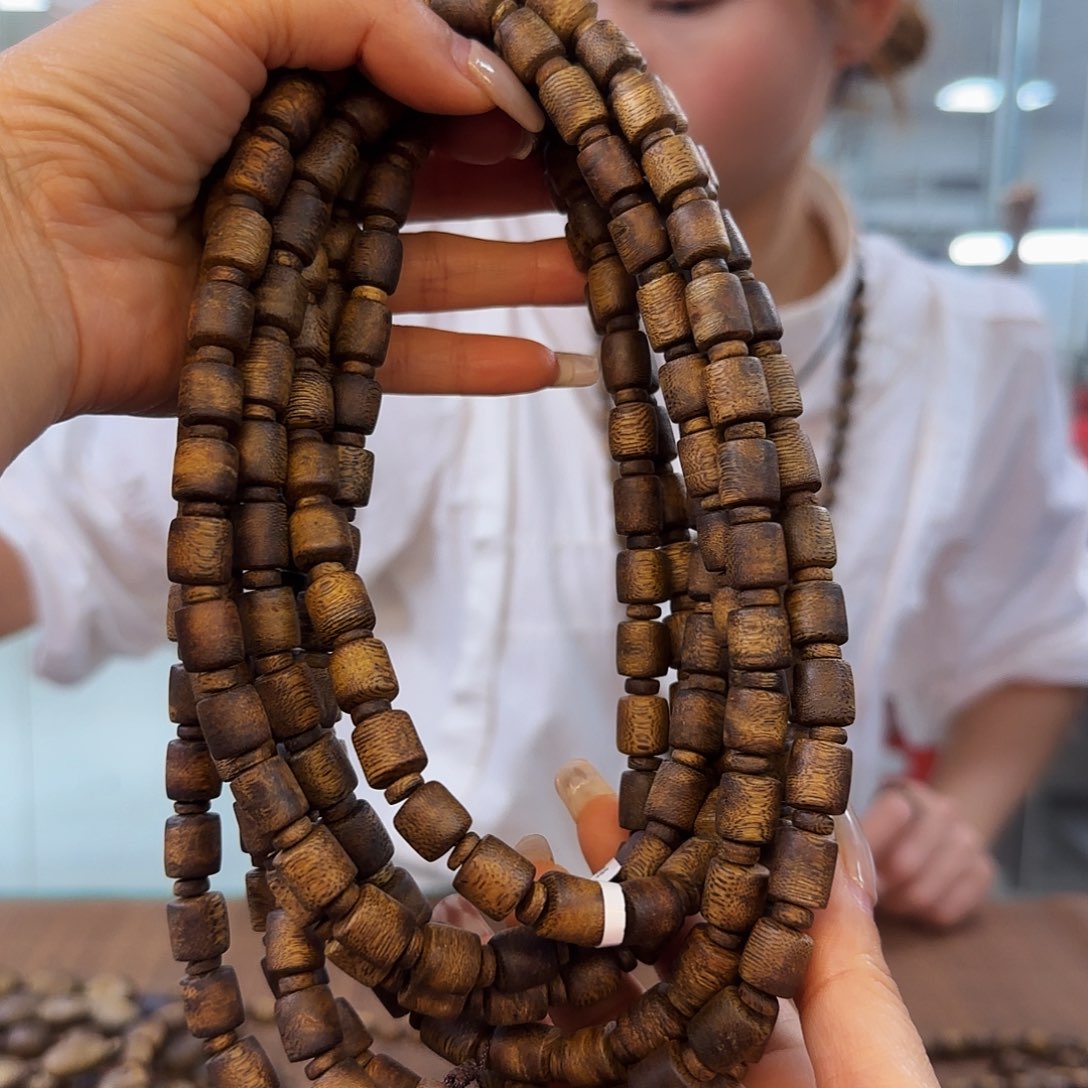 沉香手串多样性发货1条海南白棋998-932
