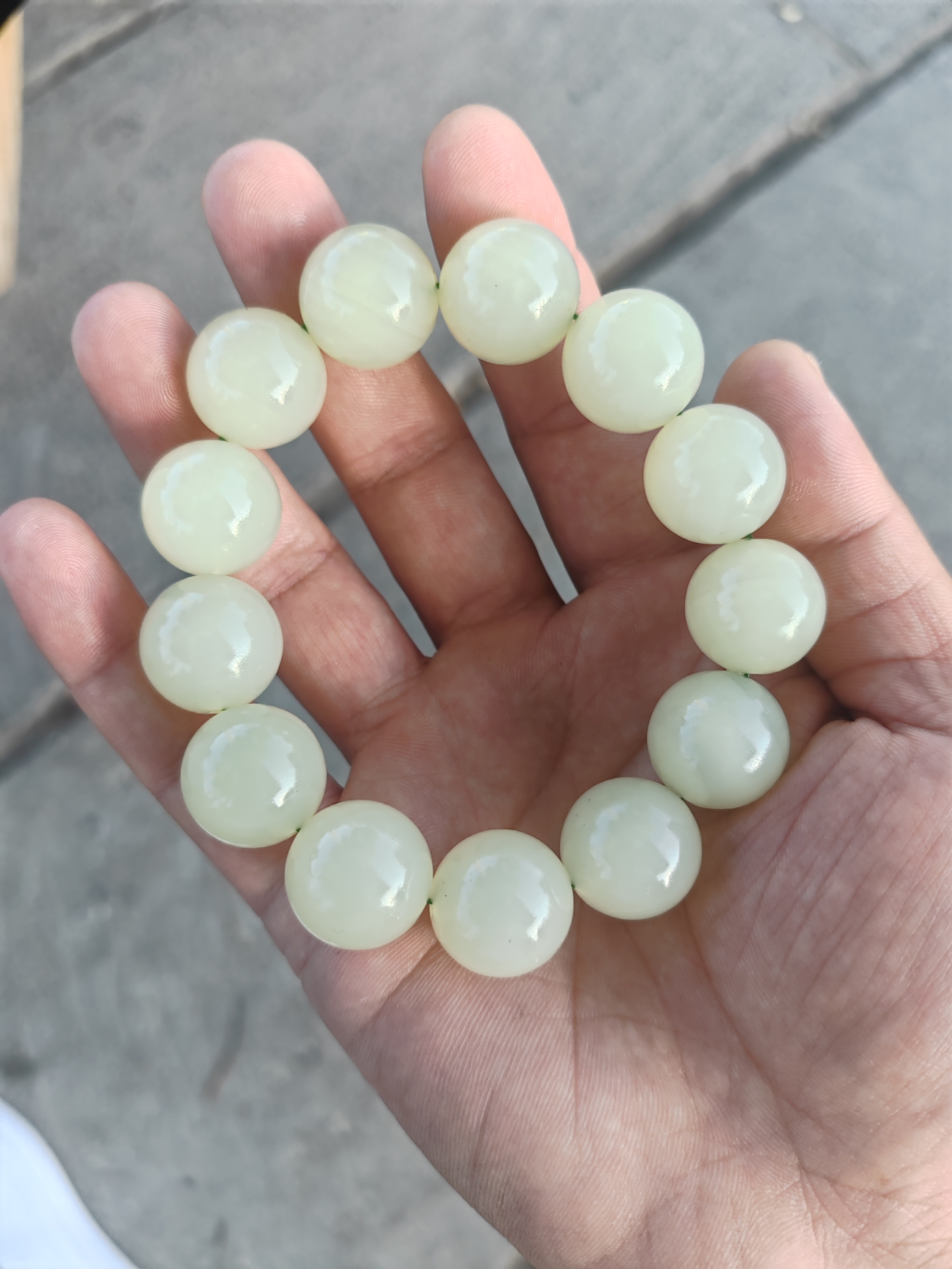 卡18mm青海葡萄肉圆珠手串 色泽鲜艳