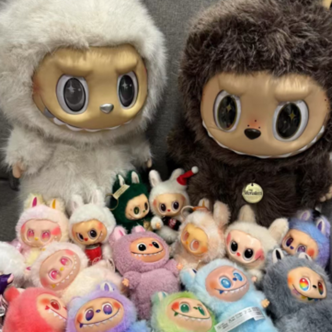 天使造型搪胶公仔可作潮玩收藏适合摆放装饰