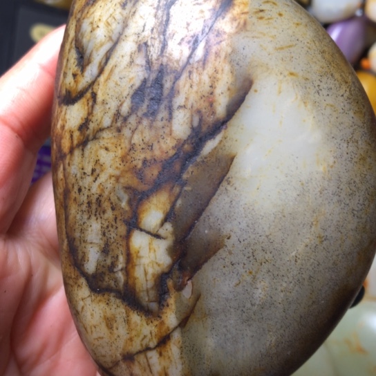 和田玉（翠青玉）未镶嵌珠宝奇石