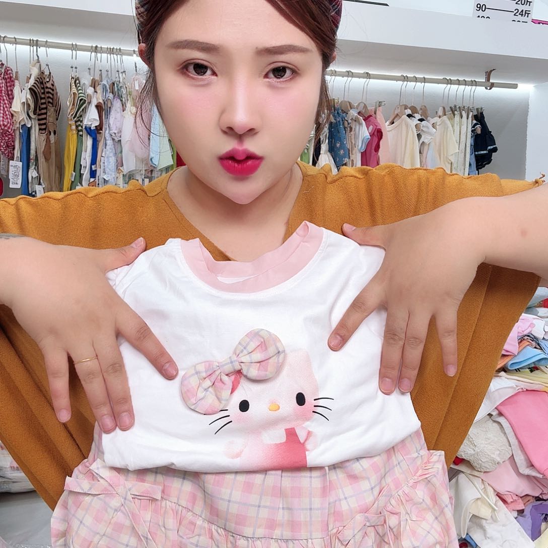 粉色kt套装100码哈哈哈哈