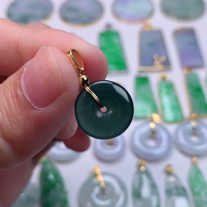 翡翠未镶嵌颈饰缅甸天然翡翠a货