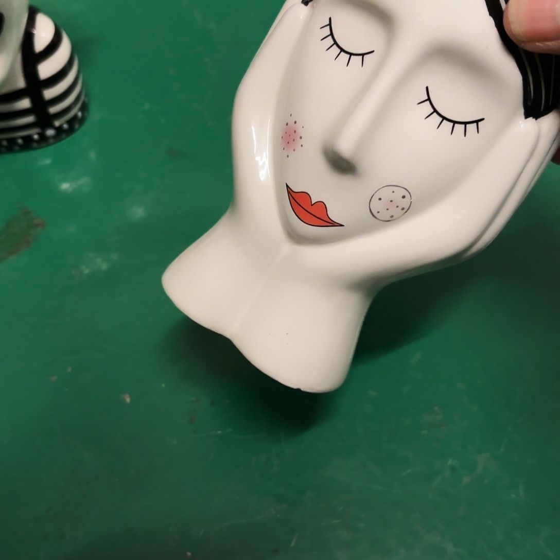 周*了陶瓷艺术设计中心