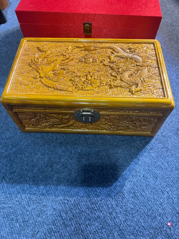 金丝楠木龙凤呈祥首饰盒