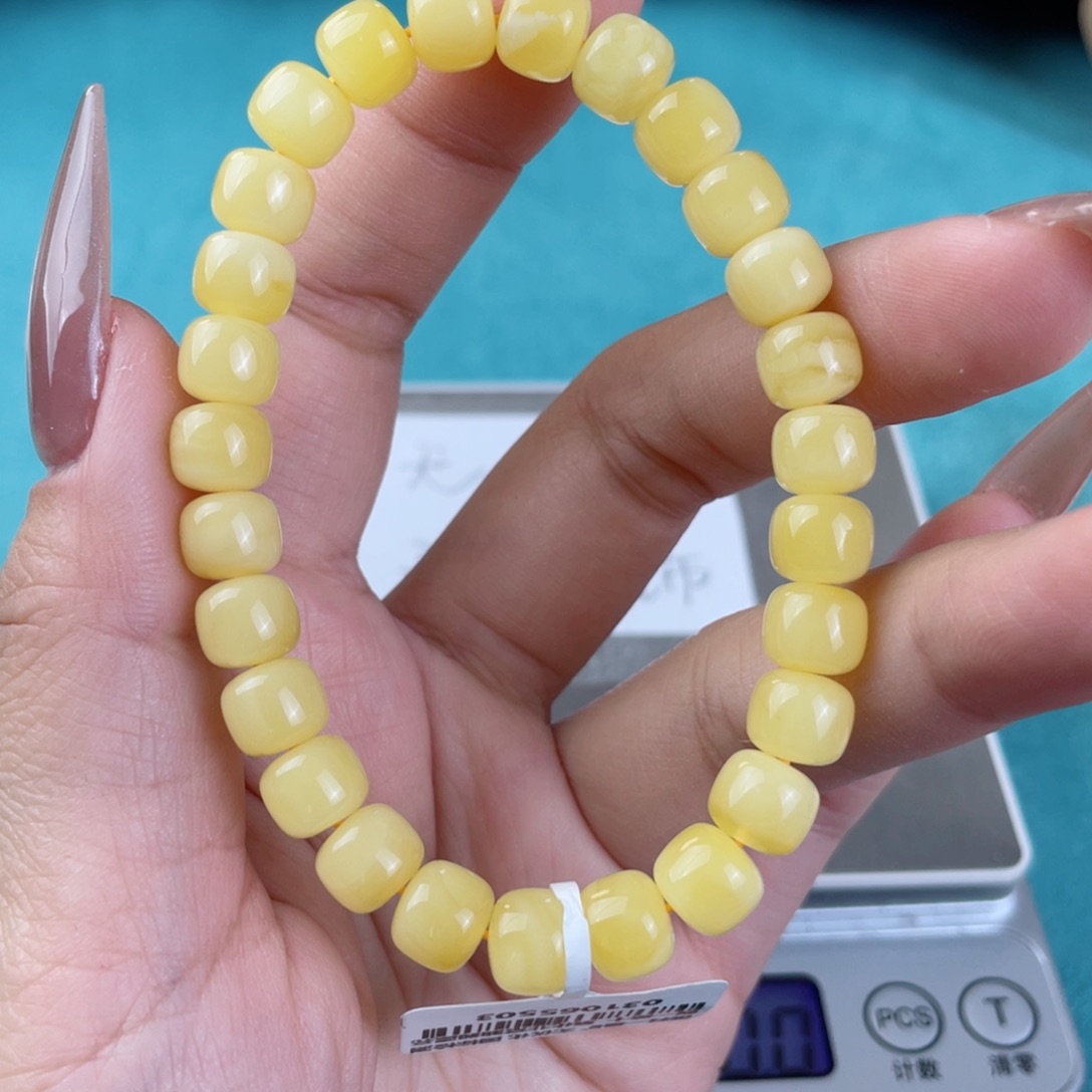 蜜蜡裸石未镶嵌蜜蜡46