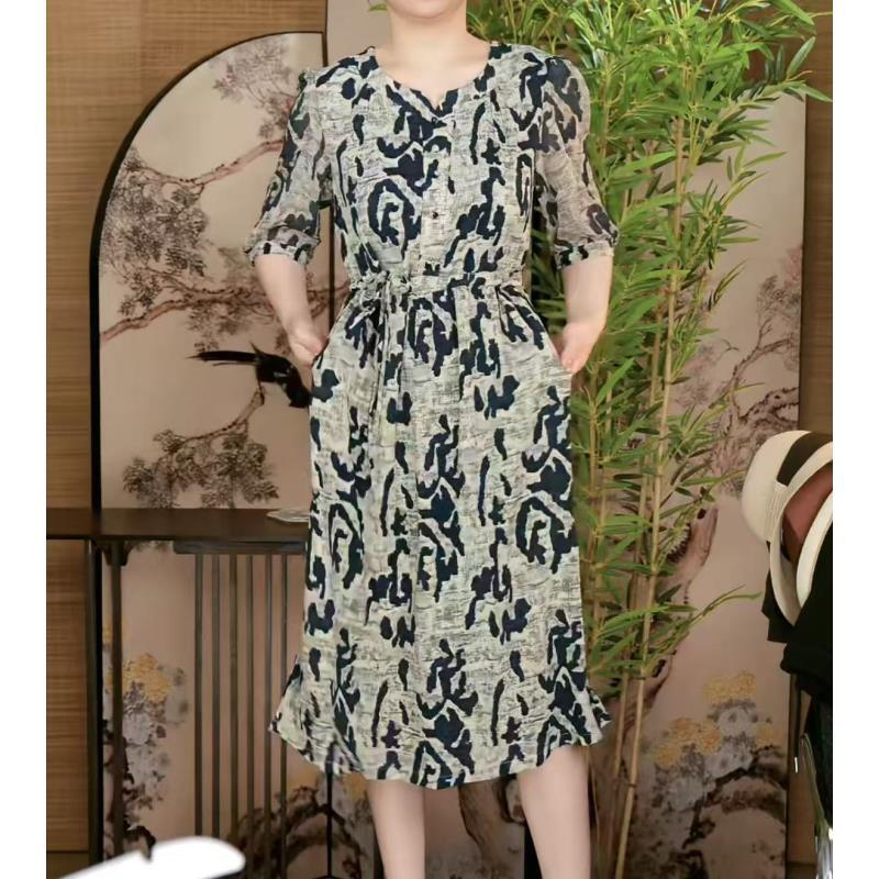 新款上新夏季新款时尚气质显瘦女宽松连衣裙法式妈妈装裙子813