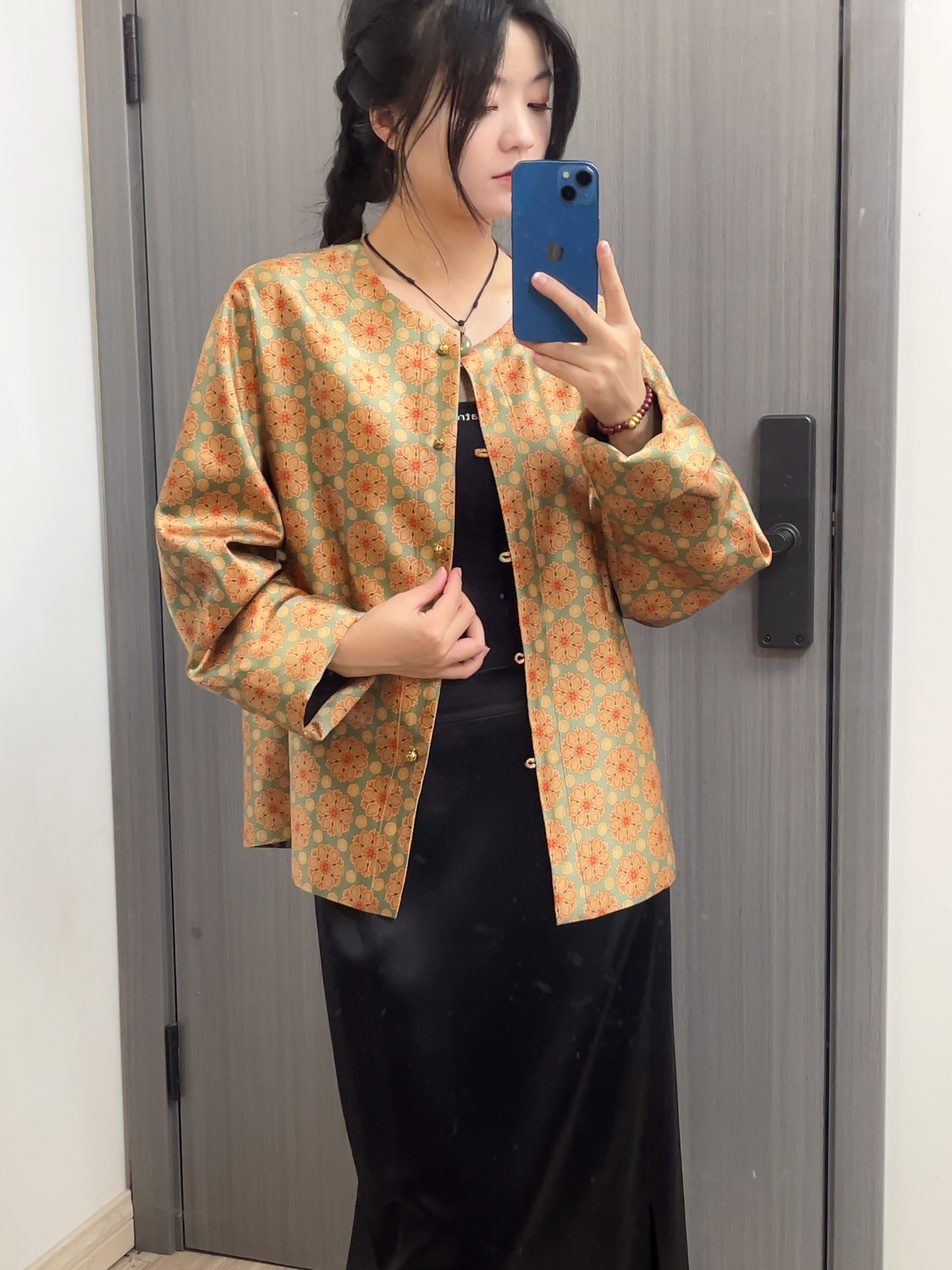 重磅皮子女款香云纱工艺马蹄袖外套女装新中式桑蚕丝香云纱外套