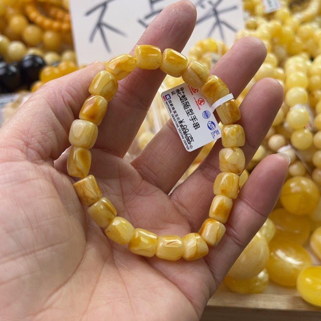 琥珀珠宝奇石未镶嵌