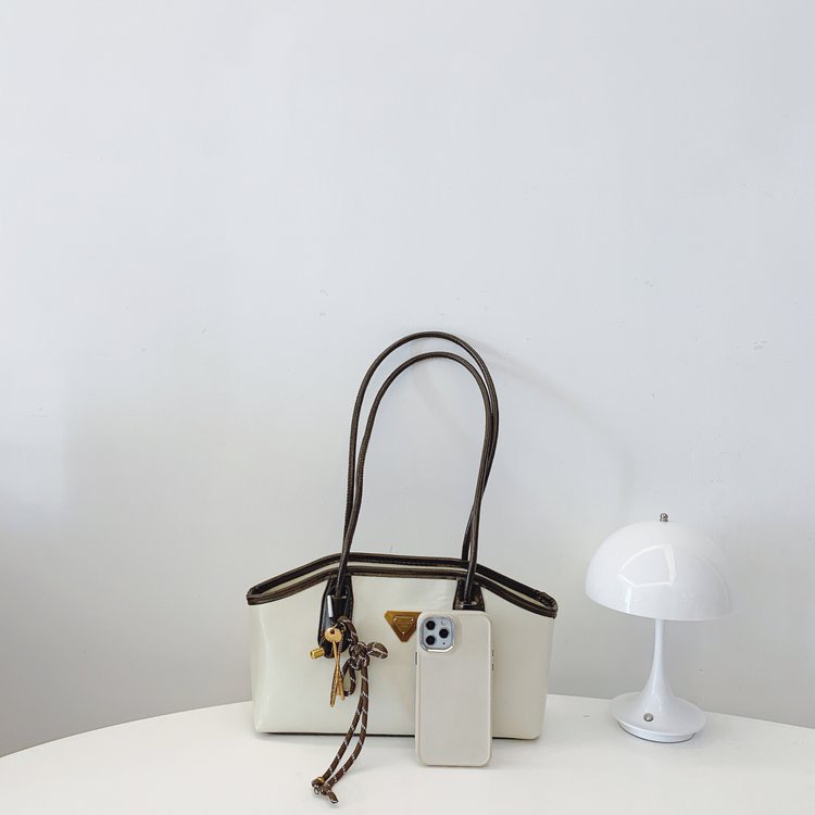 单肩腋下包洋气时尚百搭小众简约韩版ins风休闲