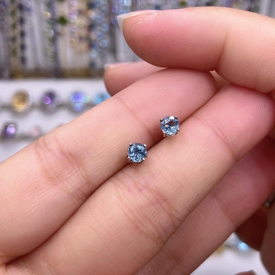 耳钉海蓝宝石银S925镶嵌