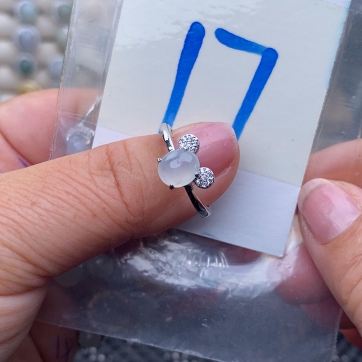 未镶嵌戒指翡翠缅甸　