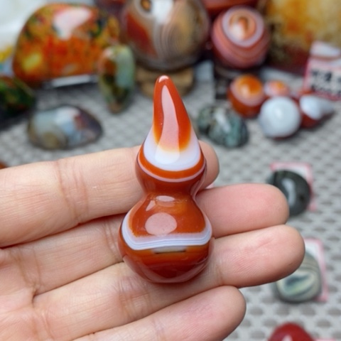 未镶嵌玛瑙/玉髓珠宝奇石