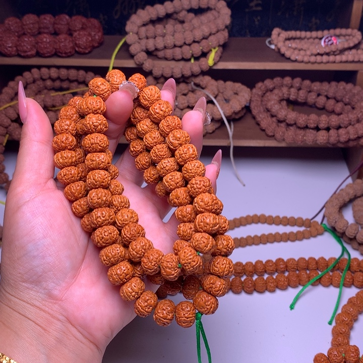 寒***ᐓ金刚菩提吊坠六瓣108