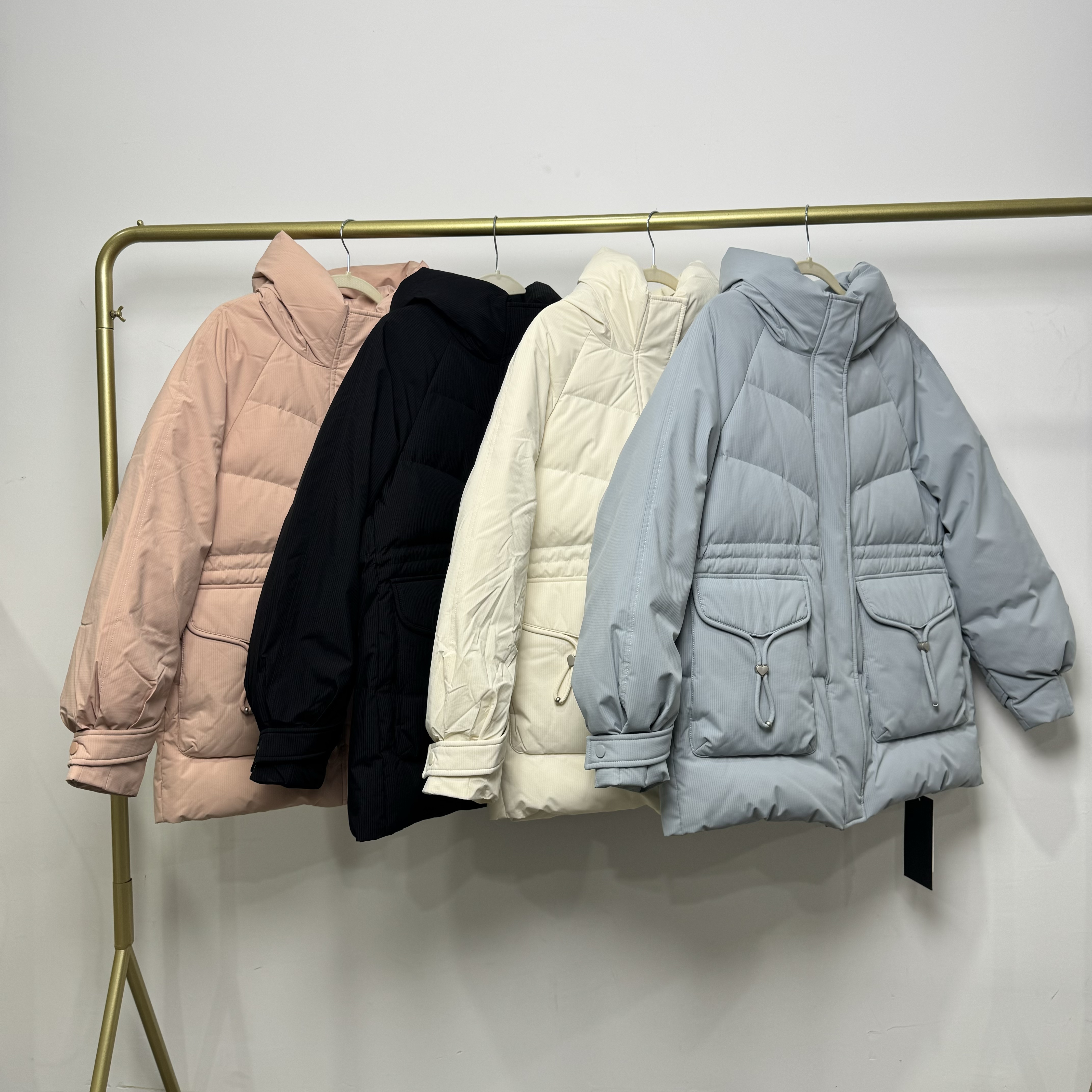 XH1144女款中长款连帽羽绒服女冬季新款保暖外套羽绒服