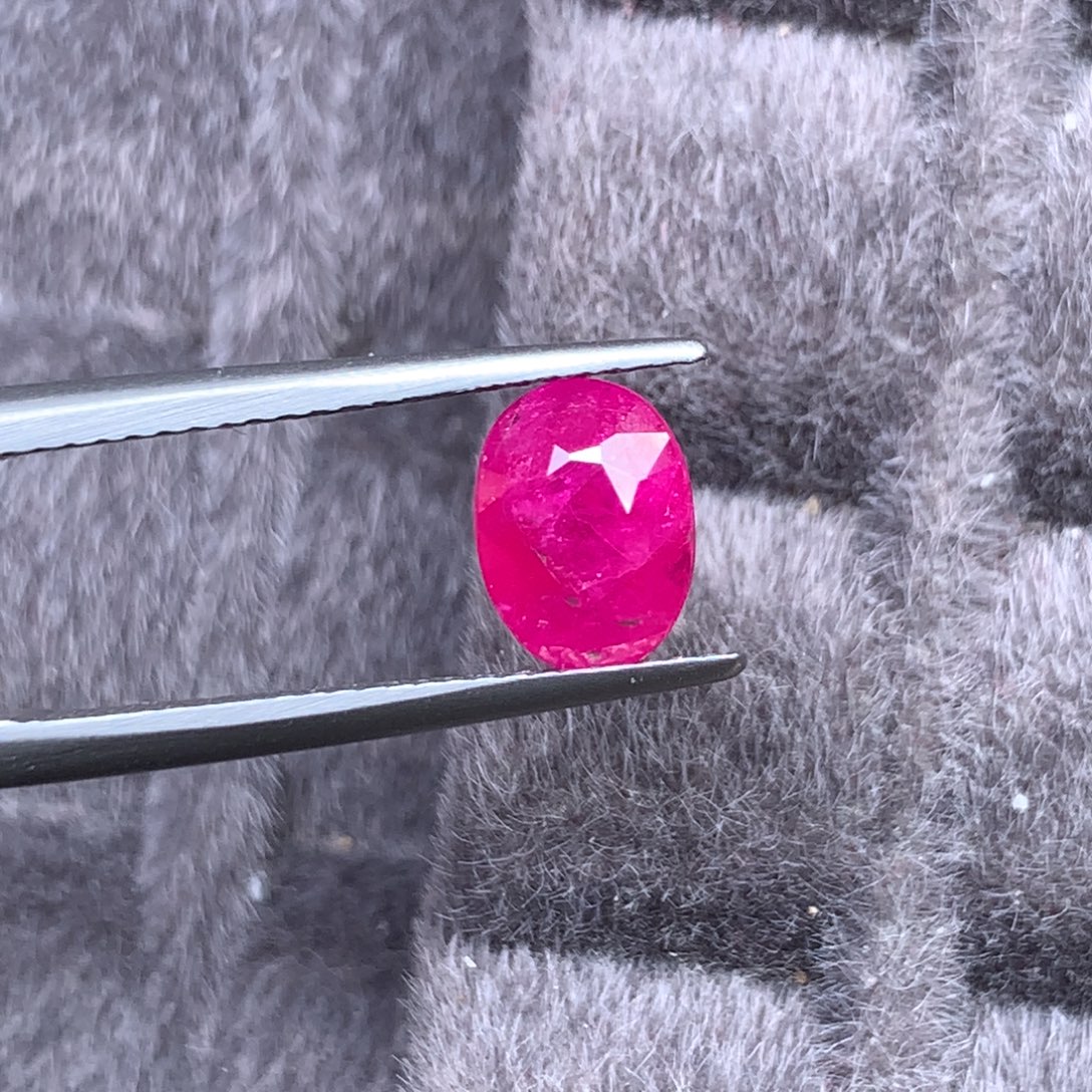 红宝石裸石1.8 CT