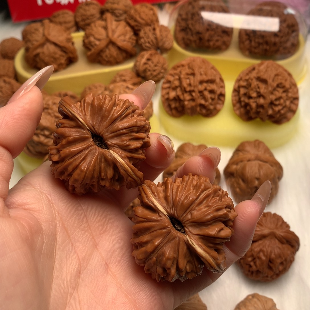 带***卫文玩核桃把件43全品平谷楼