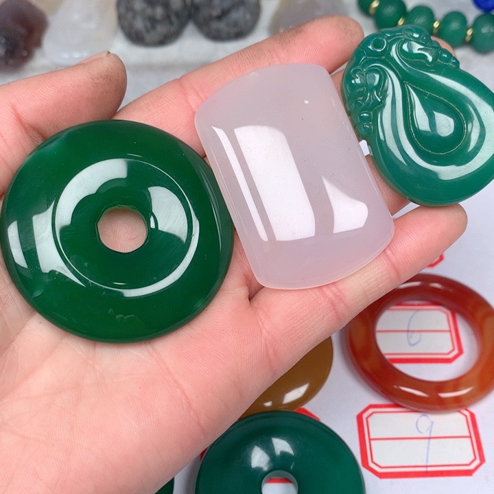 玛瑙/玉髓颈饰未镶嵌彼**开