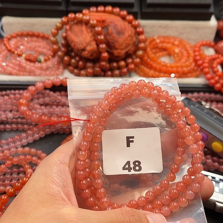 南红玛瑙未镶嵌多样性发货默认微瑕称重6mm