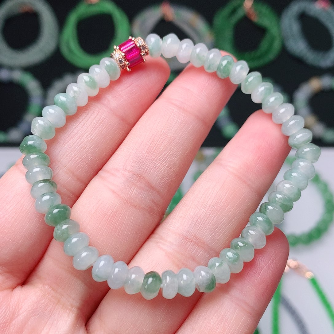 翡翠手链未镶嵌翡翠