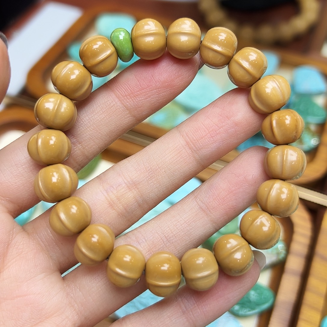 柒***月吊坠猴头核桃猴头核桃