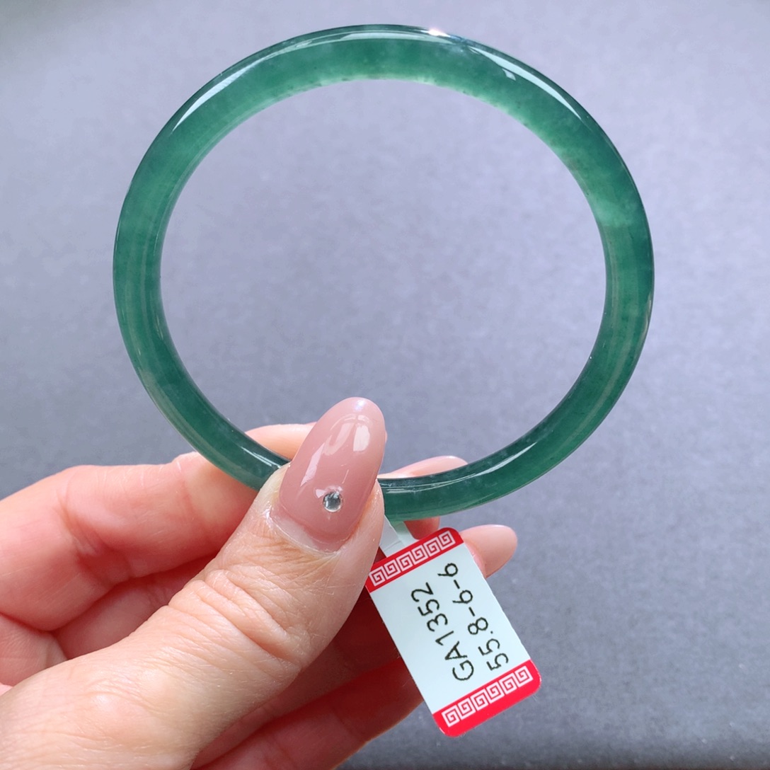 翡翠手镯未镶嵌天然翡翠手镯叮当镯