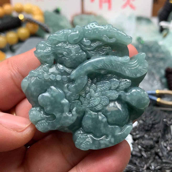 翡翠颈饰未镶嵌保真天然a货翡翠