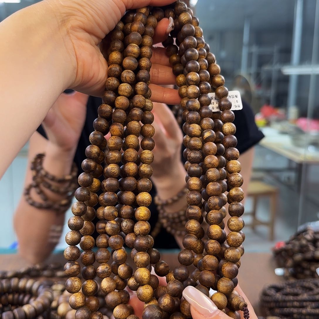 沉香手串多样性发货1条海南白棋虫漏99930