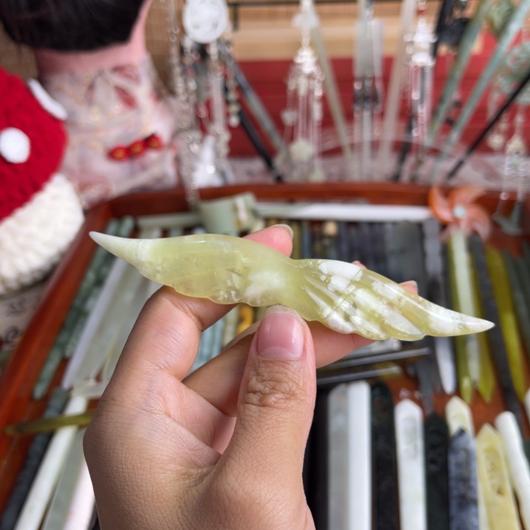 蛇纹石玉发饰未镶嵌