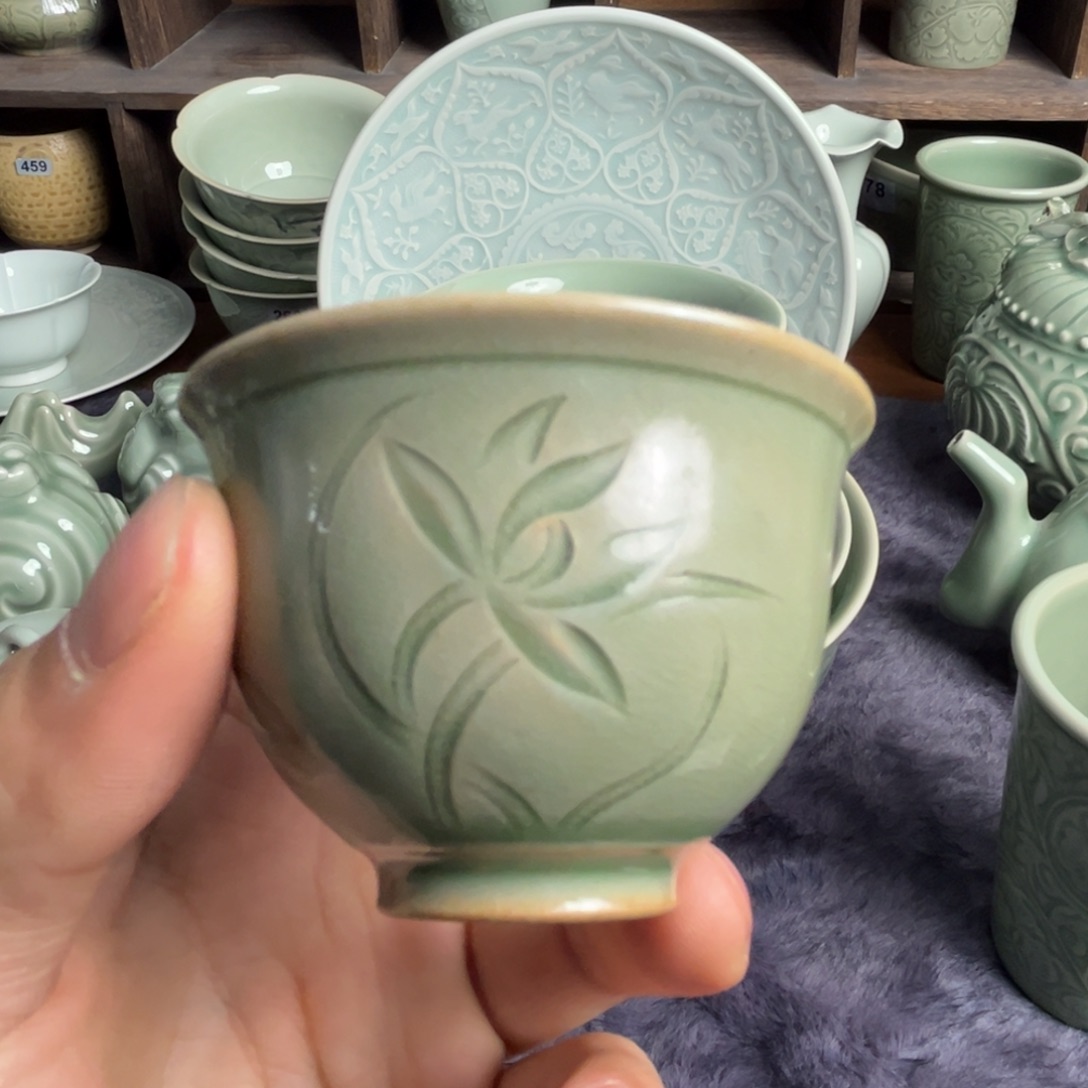 瓷手工老化铃铛杯