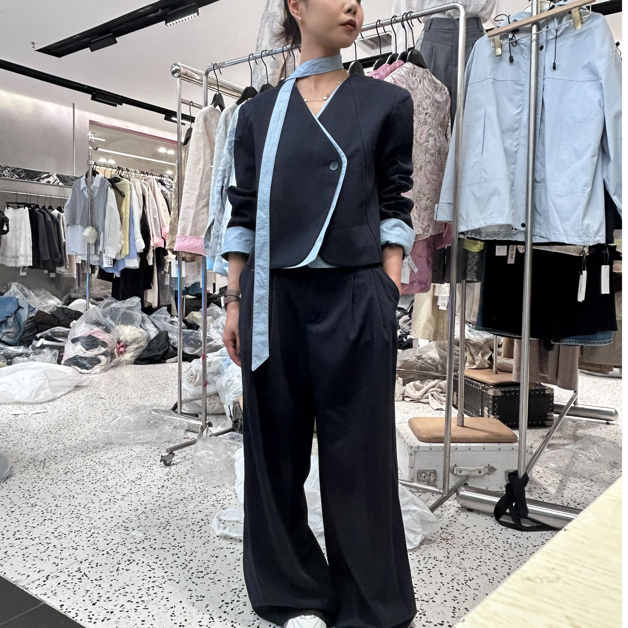 DEZI宝藏衣橱韩系飘带v领短款撞色上衣西装裤两件套套装LS8007066