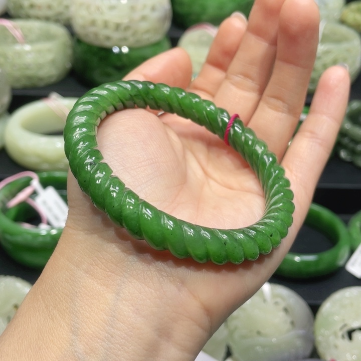 和田玉手镯58+圈口 编号67未镶嵌