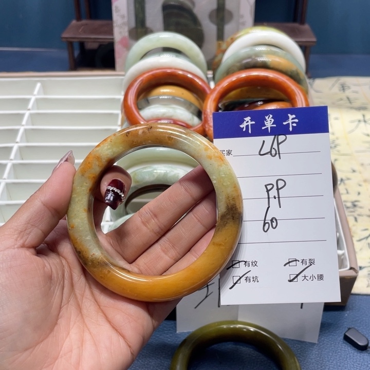 蛇纹石玉手镯未镶嵌雅*~