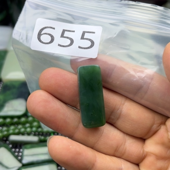 用***5和田玉未镶嵌珠宝半成品